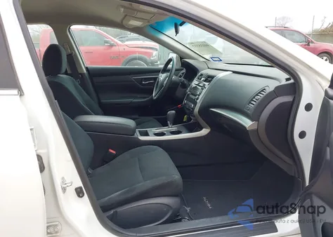 2015 Nissan Altima 2.5 S from USA, damaged, VIN 1N4AL3AP9FC599311